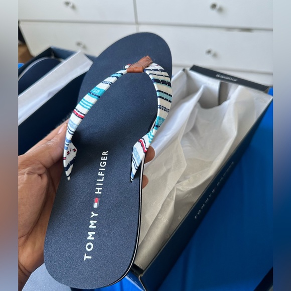 Tommy sandals - Picture 1 of 2